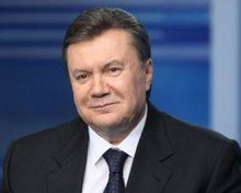 янукович вручил украинским паралипийцам госнаграды