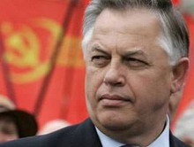 симоненко угрожает президенту развалом коалиции и роспуском рады